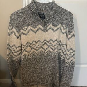 American Eagle Men’s Sweater/ size Medium